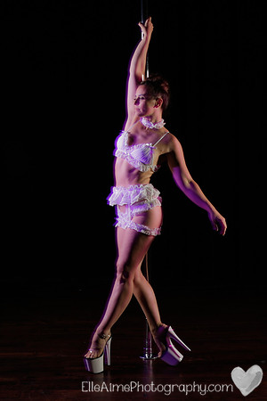 Flux Vertical Theatre - Leah (1 of 9)