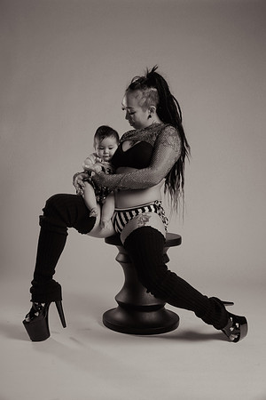 Leah Marie Studio - Jess and Ophelia BW-3