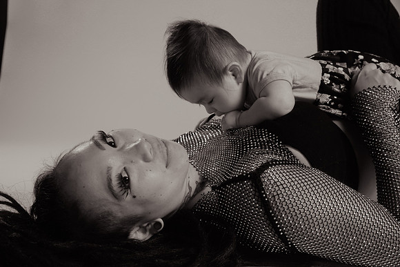Leah Marie Studio - Jess and Ophelia BW-16