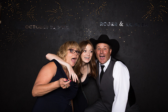 Elle Aime Photography by Leah Marie - Kristen and Roger Photo Booth-193