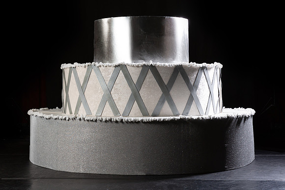 Elle-Aime-Photography-Leah Marie Cake-1