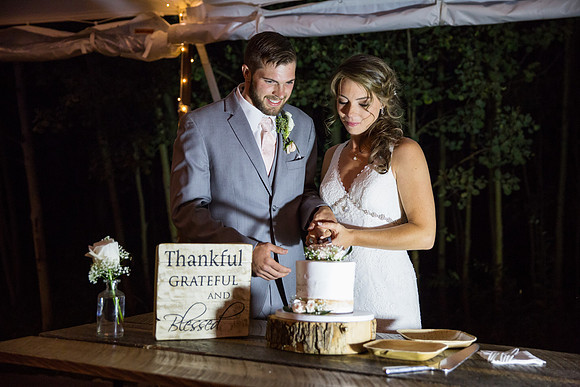 Leah Marie Studio - Candice Wedding - Cake-3
