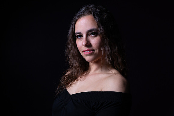 Flux Vertical Theatre - Leah Marie-2