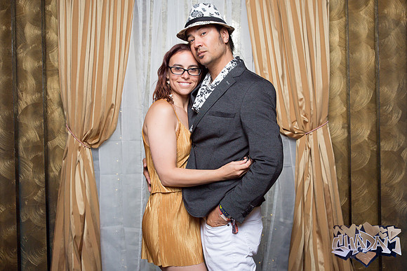 ElleAimePhotographybyLeahMarie-ShadamPhotoBooth-4