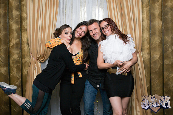 ElleAimePhotographybyLeahMarie-ShadamPhotoBooth-30