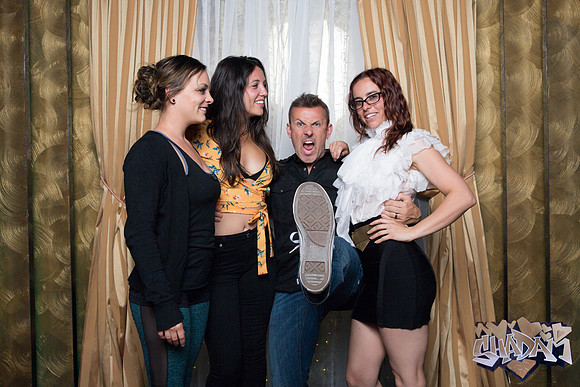 ElleAimePhotographybyLeahMarie-ShadamPhotoBooth-32