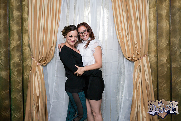 ElleAimePhotographybyLeahMarie-ShadamPhotoBooth-38