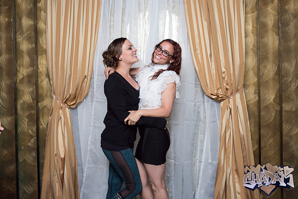 ElleAimePhotographybyLeahMarie-ShadamPhotoBooth-39