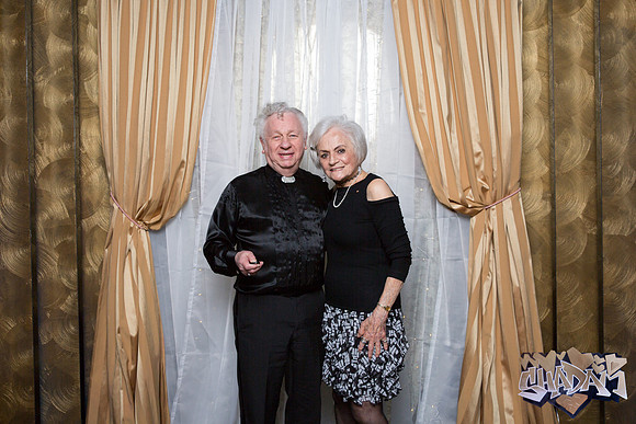 ElleAimePhotographybyLeahMarie-ShadamPhotoBooth-50