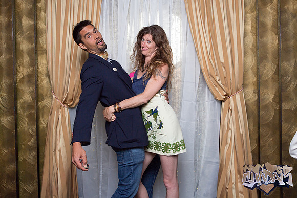 ElleAimePhotographybyLeahMarie-ShadamPhotoBooth-109