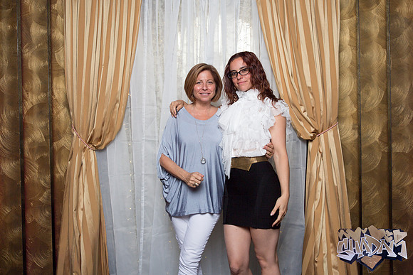 ElleAimePhotographybyLeahMarie-ShadamPhotoBooth-117