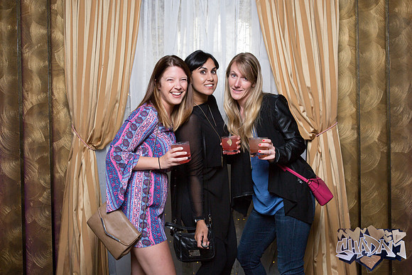 ElleAimePhotographybyLeahMarie-ShadamPhotoBooth-147