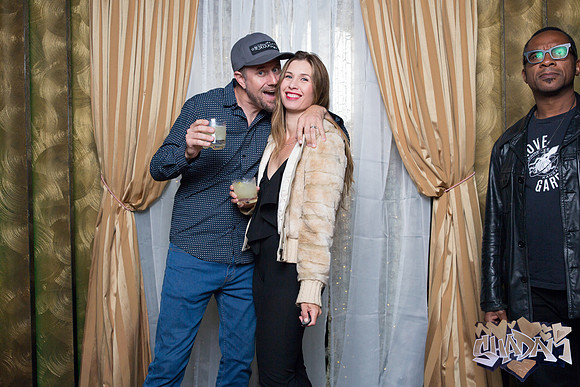 ElleAimePhotographybyLeahMarie-ShadamPhotoBooth-154