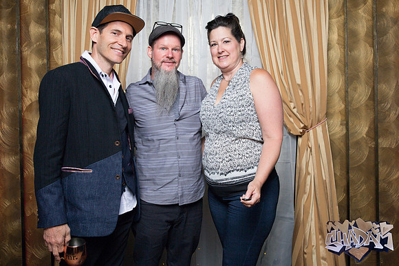ElleAimePhotographybyLeahMarie-ShadamPhotoBooth-171