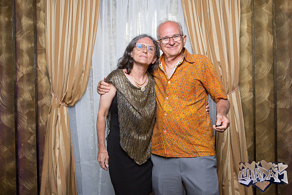 ElleAimePhotographybyLeahMarie-ShadamPhotoBooth-185