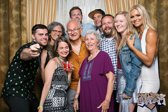 ElleAimePhotographybyLeahMarie-ShadamPhotoBooth-206