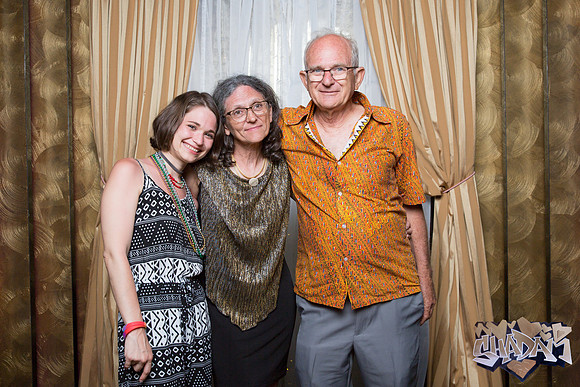 ElleAimePhotographybyLeahMarie-ShadamPhotoBooth-219