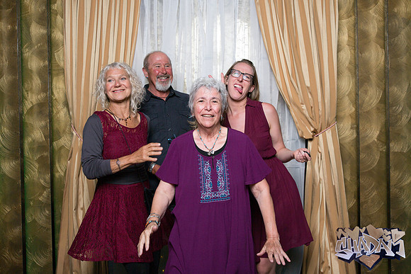 ElleAimePhotographybyLeahMarie-ShadamPhotoBooth-235