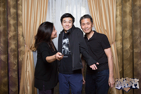 ElleAimePhotographybyLeahMarie-ShadamPhotoBooth-237