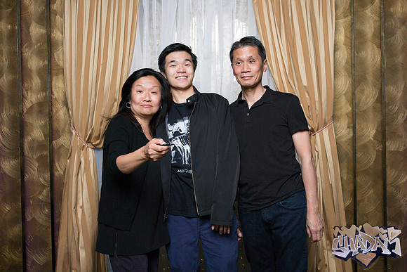 ElleAimePhotographybyLeahMarie-ShadamPhotoBooth-239