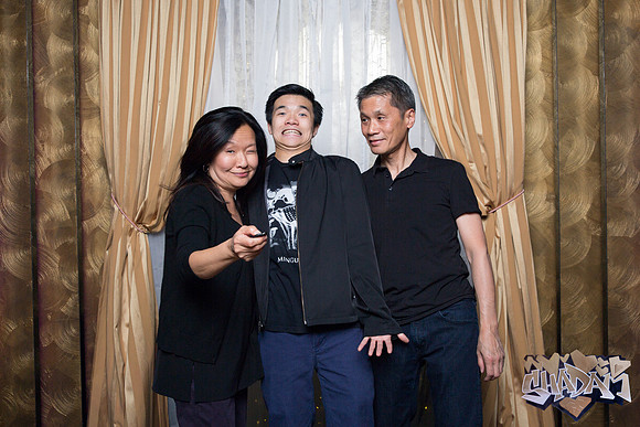 ElleAimePhotographybyLeahMarie-ShadamPhotoBooth-240