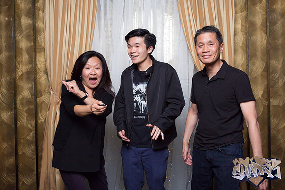 ElleAimePhotographybyLeahMarie-ShadamPhotoBooth-242