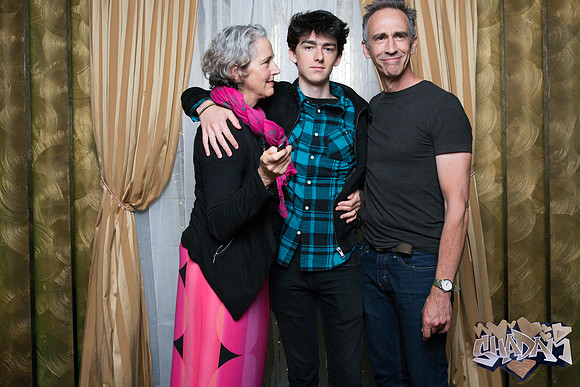 ElleAimePhotographybyLeahMarie-ShadamPhotoBooth-245