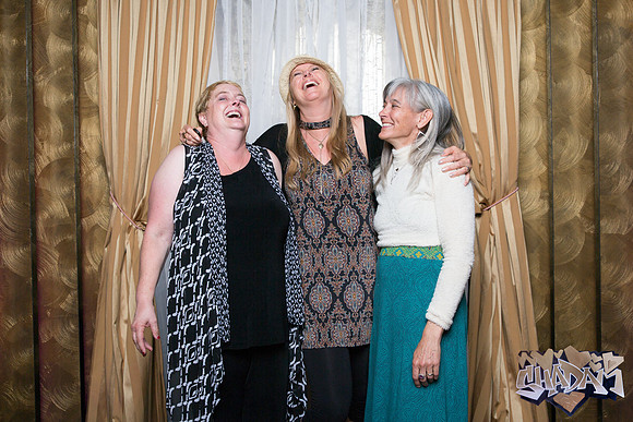 ElleAimePhotographybyLeahMarie-ShadamPhotoBooth-249