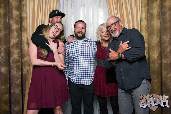 ElleAimePhotographybyLeahMarie-ShadamPhotoBooth-258