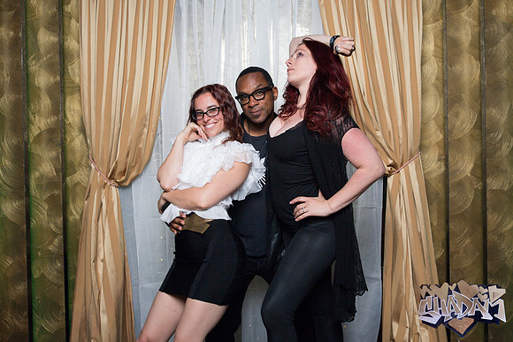ElleAimePhotographybyLeahMarie-ShadamPhotoBooth-332