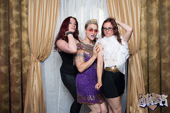 ElleAimePhotographybyLeahMarie-ShadamPhotoBooth-360