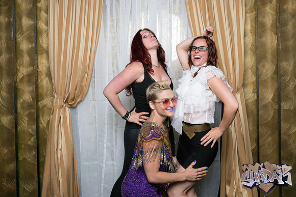 ElleAimePhotographybyLeahMarie-ShadamPhotoBooth-364