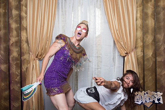 ElleAimePhotographybyLeahMarie-ShadamPhotoBooth-381