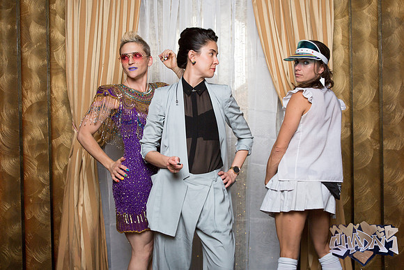 ElleAimePhotographybyLeahMarie-ShadamPhotoBooth-385