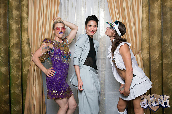 ElleAimePhotographybyLeahMarie-ShadamPhotoBooth-386