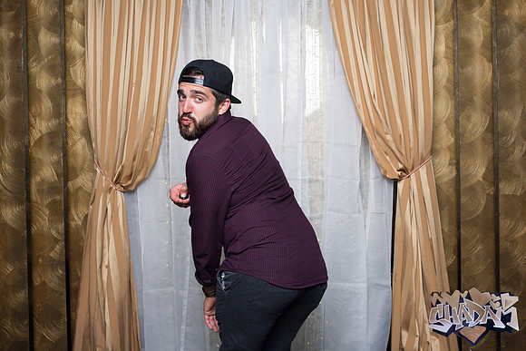 ElleAimePhotographybyLeahMarie-ShadamPhotoBooth-401