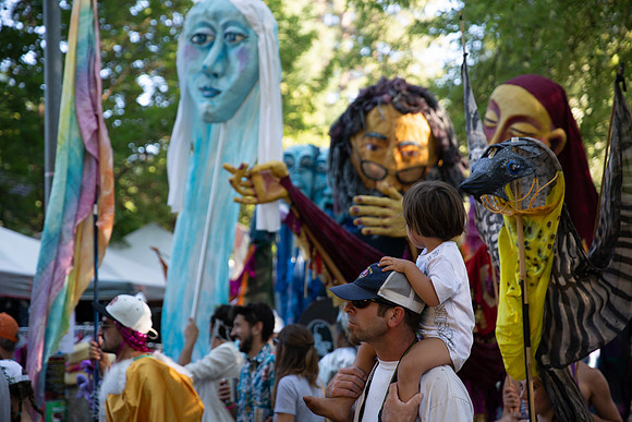 Leah-Marie-Studio-Giant-Puppets-Save-The-World-68