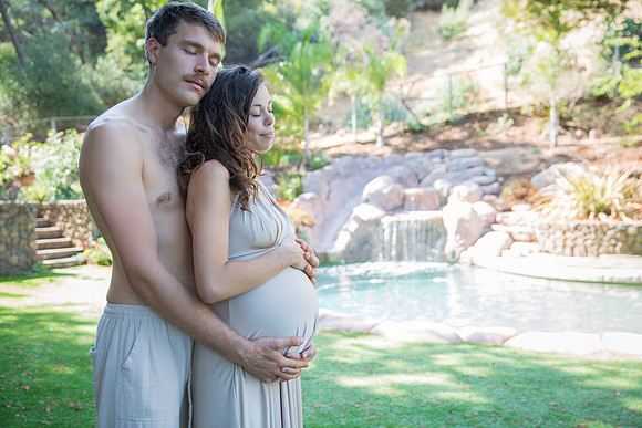 Leah Marie of Elle Aime Photography - RJ Maternity-13