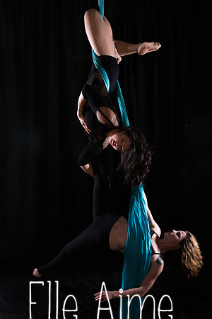 Elle Aime Photography by Leah Marie - Amy and Kaitlyn (3 of 6)