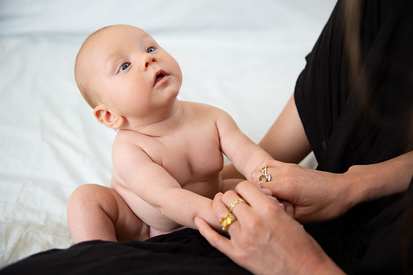 Elle-Aime-Photography-Leah-Marie-Baby Kuma-19
